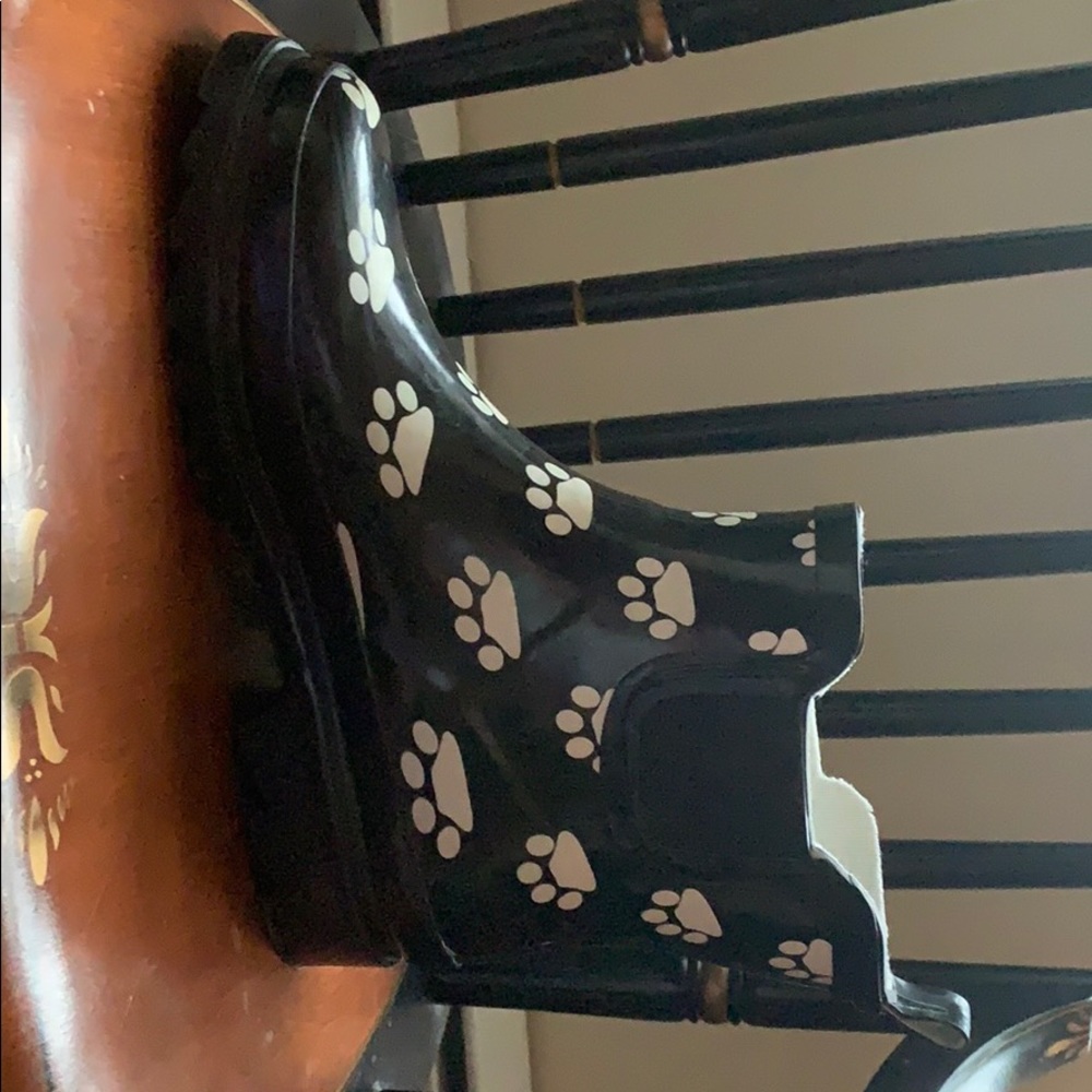 Rain boots
